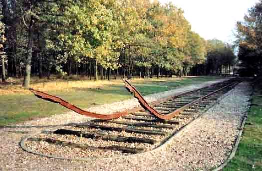 image013 gedenkteken Westerbork