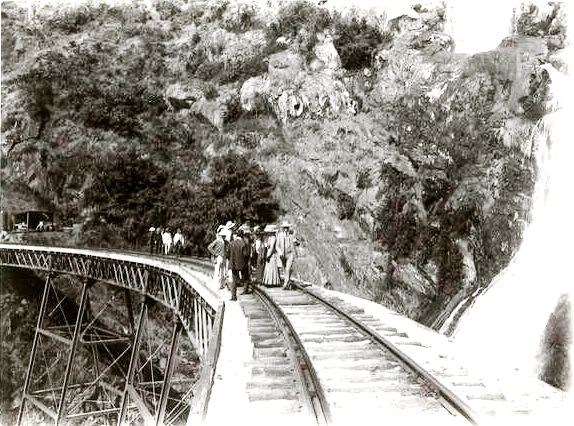 spoorbrug bij Krawang