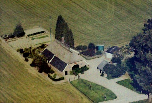 luchtfoto achterkant foto W. Berentsen