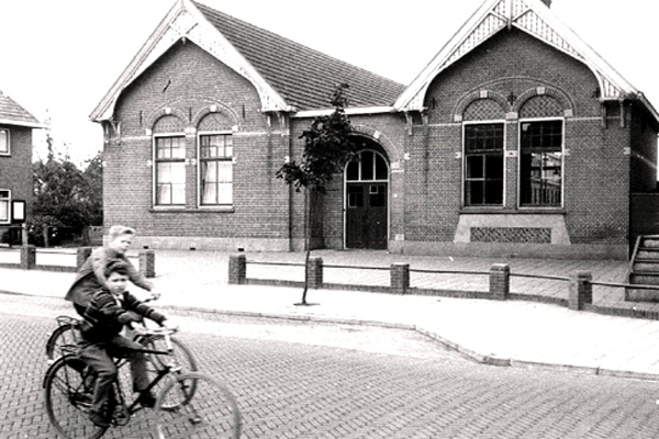 Willibrordusschool aan de Spalstraat foto ECAL 